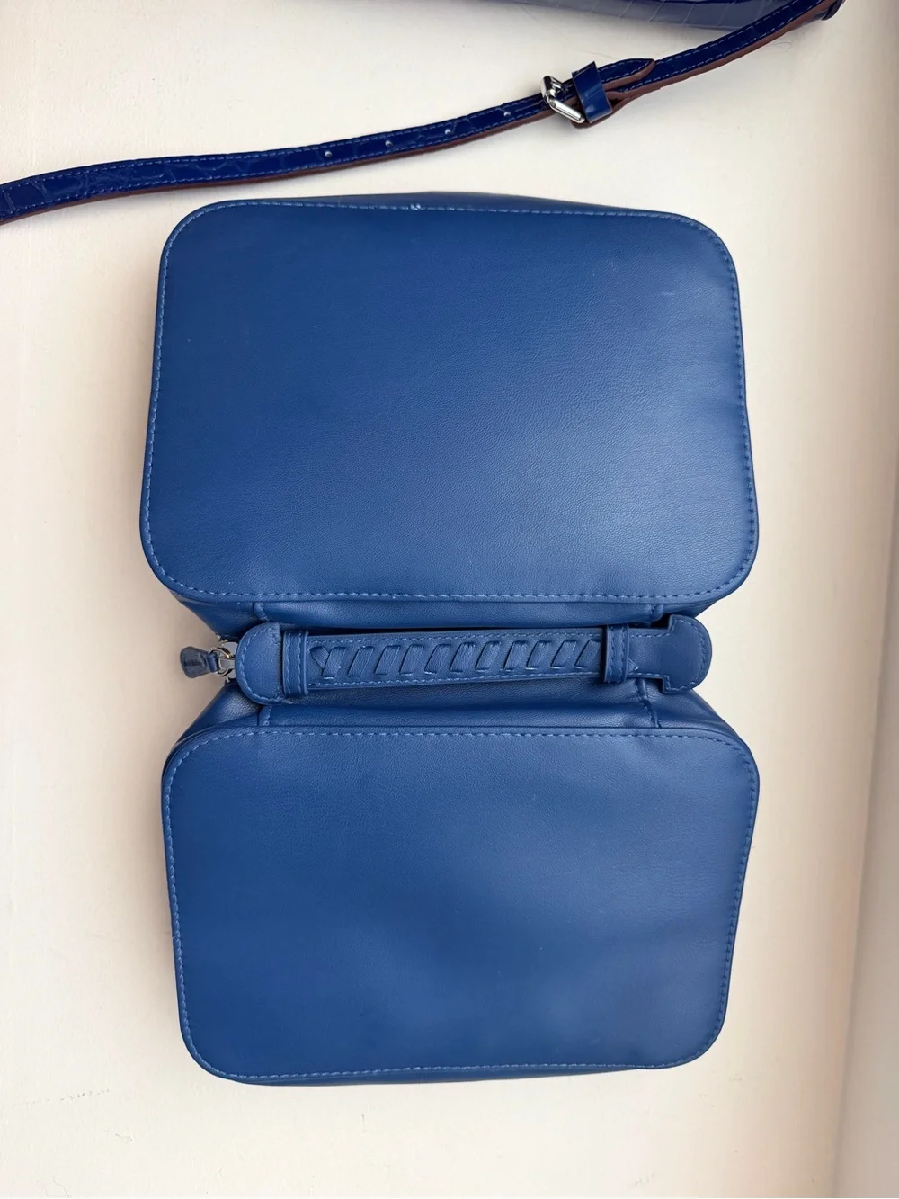Trish McEvoy Bright Blue Makeup Case